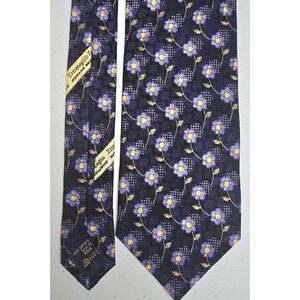 ERMENEGILDO ZEGNA‎ Blue Floral Tie 3 1/2" W 59" L -1244